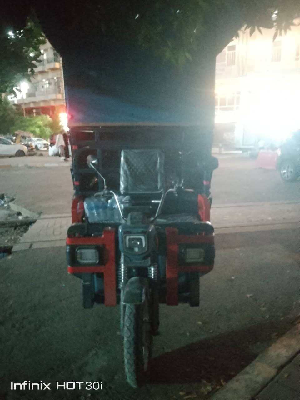 سلام عليكم عندي ستوته شحن لبيع شتريته مليونين 2400 قبل 15 يوم قيم وخظ رقمي ***********
