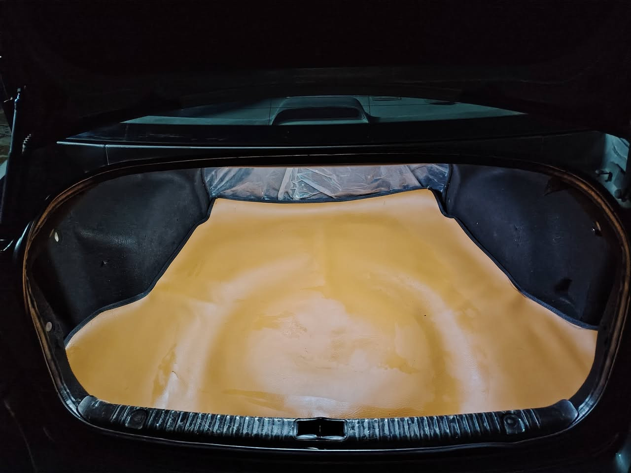 سلام عليكم سوناتا 2009 وارد امريكي سياره جاهزه كير مكينه تبريد صدر امامي خلفي  رقم انكليزي مري شفط  جاهزه مجهزه تجي وشوف بعينك  ظرر نص جاملغ ونص باب  صايره ظربه بنصهن يعني الباقي كله بدون ظربه بيه شي بسيط صبغ بس بيع حزام  وكشره كبال عينك بصور كله واظح ***********  سعر ١٠٥ وبيه مجال بغداد الشعله
