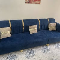 كنب • نظيف جدا • ميز تلفزيون