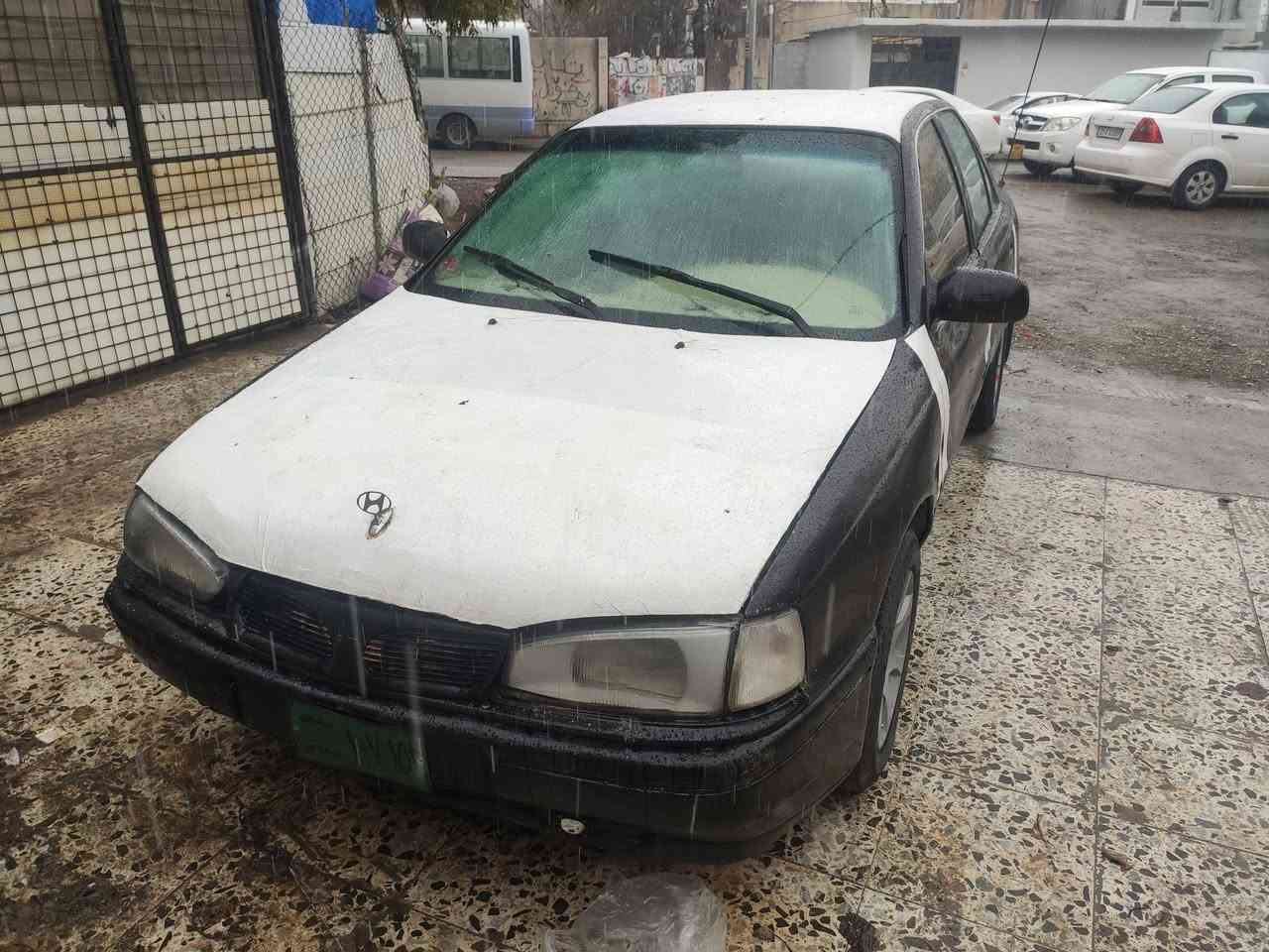 هۆندا ئەلنترا 1992 تۆماتیک  سەنەوی جنوب بەشەرتی گێڕ و مەکینە.
سعر 13 و مەجال
***********
