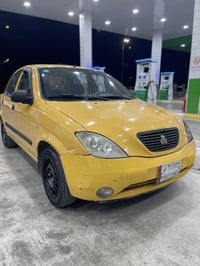 طيبة للبيع موديل 2016  ماشية 245،000 كيلو بدون صبغ و بيها كم طخة بسيطة...