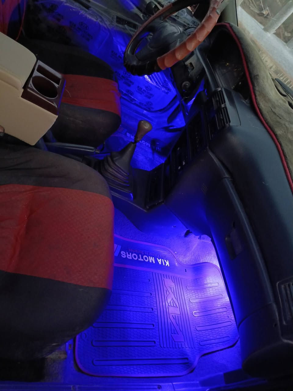 كيا سيفيا موديل 94 رقم بغداد محرك مفتوح كير عادي تبريد ثلج مصبوغه عام جماليه مكفوله  گص وكلبه وضربه القويه تخم تاير جديد حداديه درايمات البارحه شديتهن سياره نضيفه وجاهزه مال جناي ب30 وبيها مجال مكان السياره بابل الحمزه الغربي ***********//‏‪***********‬‏
