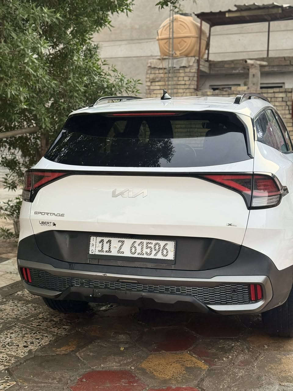 كيا سبورتج مديل 2023 رقم بغداد  
صور الحادث بالمنشور 
حادث امريكا ضربة بالجنطة تصلح وانصبغ نفسه وشويه بالحوض كلش بسيط 
خشم البنيد بي تكحيل 
راديترات غاز التبريد ابلادي بدون تبديل 
 
المحرك :٢٥٠٠ 
الگير : ٨ نمر

المواصفات :
بصمه تشغيل- بصمة ابواب
شاشه كبيره على طول الدشبول
انظمه قياده نورمال- سبورت - سمارت - ثلجي
كشنات جلد لون اسود
كرسي السائق تحكم كهربائي
هند بريك بصمه
كامرا خلفيه
رادار امامي خلفي جانبي نقط عمياء
تحديد مسار ذكي
اشاره في المرايا الجانبيه
تشغيل عن بعد
تحكم ستيرن  
اوتو هولد
اوتو ستوب
نظام ترحيب
تبريد قطعتين
مانع انزلاق
نزول منحدرات
نظام فحص ضغط الاطارات
نظام abs
تدفئه كشنات
قياده آليه ذكيه
كروز سرعه
سستم صوت هارمن
شاشه لمس متغيره لتحكم التبريد او الميديا
منافذ تايب سي عدد ٣ مع ٢ في الكشنات
اضواء ترحيب عند الاقتراب مع ترحيب داخلي عند الصعود او المغادره
كيجات الكترونيه متغيره حسب الوضعيات
كامرة دوارة 
ماشية 39 الف ميل 
العنوان بغداد حي النصر 
السعر 210 بيها مجال  
بيع فقط بدون مراوس 
***********
اقراء المنشور وشوف الصور زين قبل الاتصال
