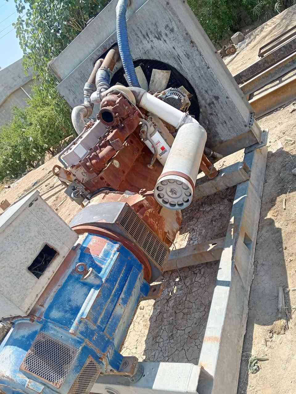 للبيع مولد كمنز 114 توليد 150 كي في شغال شرط لاصرف ولا بخار المكان العضيم الاتصال ***********

