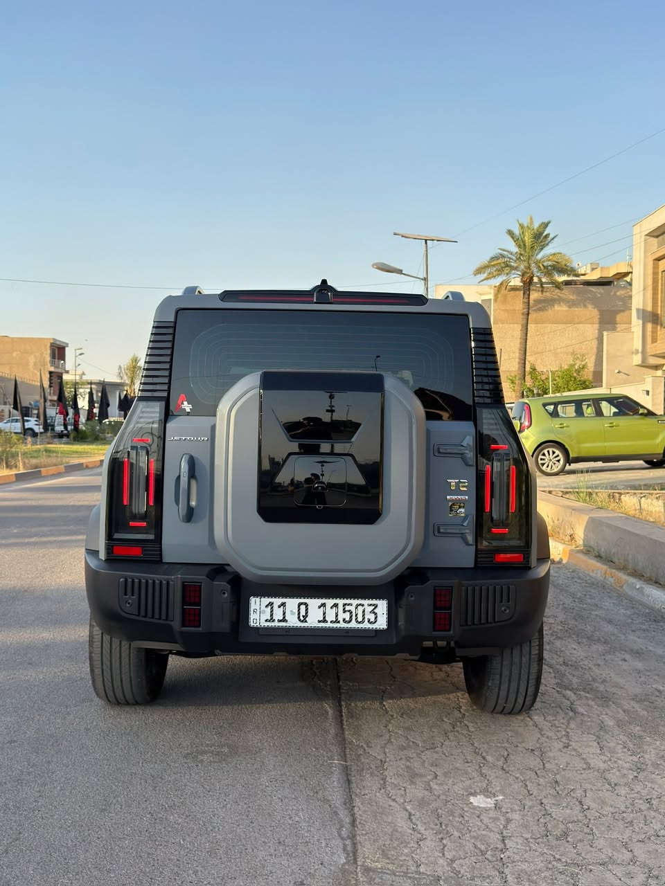 جيتور 2026🔥T2 لگجري
T2 2.0L LUXURY جيتور
العداد: 2000km
اللون: سمنت لامع مغلفه PPF مات • ضمان10 سنوات
*زجاج السياره مغلفه بل عازل الحراري*  
المكرن: 4 أسطوانات L 2.0 تيربو 254 حصان حقن مباشر
عزم الدوران (نيوتن-م): 390
ناقل الحركة: اوتوماتيكي دبل كلاتش من 7 سرعات الضمان الأساسي: 6 سنوات وعداد كيلومترات مفتوح
ضمان المحرك: 10 سنوات او 1،000,000
المواصفات: ٧
*فتحة سقف بانوراما 1.1م
*إطارات قياس 20 إنج
*الصندوق شفط
*الشباك الامامي المضاء بجيتور
*مثبت سرعة مع رادار تفاعلي
*نظام القيادة شبه الذاتية
*نظام الكبح التلقائي في حالة الطوارئ
*نظام تحذير الاصطدام الامامي والخلفي
*كاميرات محيطية 540 درجة
*حساسات أمامية وخلفية
*نقطة عمياء
*نظام تحذير مغادرة المسار
*نظام المساعدة للبقاء في المسار
*شاشة التحكم بقياس 15.6 إنج
*شاشة القيادة بقياس 10.25 إنج
*نظام صوتي متطور 12 سماعة من Sony
*نظام أبل كاربلاي وأندرويد أوتو لاسلكي
*نظام اوامر وتحكم صوتي
*مقصورة الركاب من الجلد الفاخر والكنتارا
*مقعد السائق والراكب كهربائي
*مقاعد السائق والراكب مبردة
*مقاعد السائق والراكب مزود بذاكرة لحفظ 3 وضعيات الجلوس
*إنارة ترحيبية مع إنارة محيطية متعددة الالوان
*عتبات الأبواب مضيئة
*مصابيح أمامية وخلفية أوتوماتيكية LED
*التكيف التلقائي للضوء العالي
*نظام تقليل الضجيج النشط مع زجاح مزدوج
*المرايا الجانبية قابلة للطي كهربائياً مدفئة *دخول ذكي و تشغيل عن بعد
*خاصية إغلاق نوافذ وفتحة السقف عن بعد
*شاحن هاتف لاسلكي سريع
*نظام تنقية الهواء PM2.5 وفلتر N95
*مسند الذراع الوسطي مع ثلاجة
*انماط قيادة متعددة للطرق الوعرة
*وسائد هوائية امامية و جانبية عدد 6
*ماسحات الزجاج الأمامي مع حساس للمطر
*دوسات جانبية
*نظام الفرامل الأوتوماتيكي Autohold
*نظام التحكم بنزول المنحدرات
*نظام المساعدة لصعود المرتفعات
*نظام مراقية ضغط الاطارات
*السـعر 44,500.000 دينار عراقي*
للأستفسار على الرقم ***********📞
