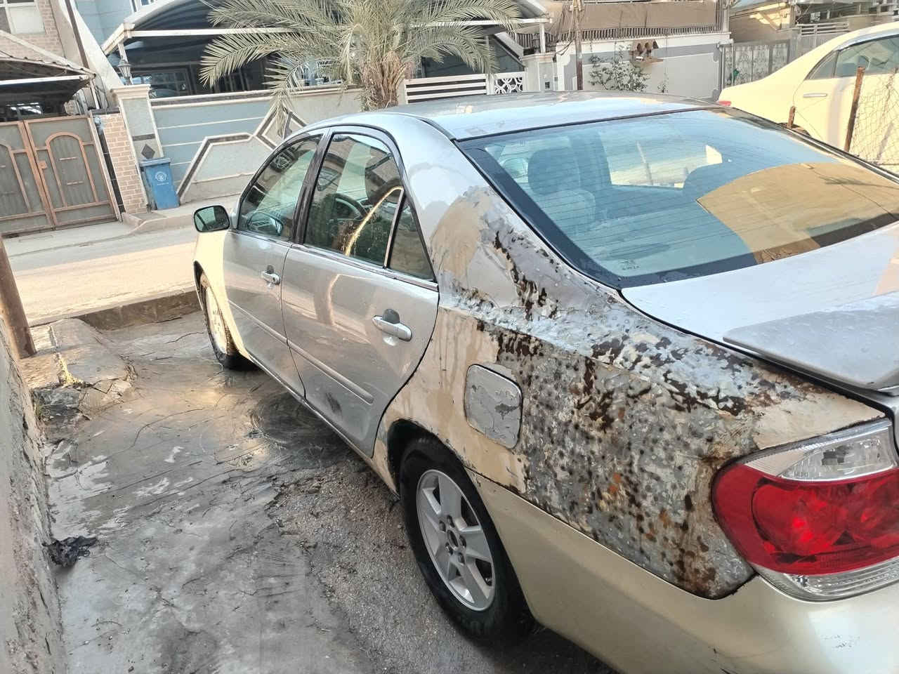 السلام عليكم سياره كامري موديل 2004 وارد أمريكي سياره مثل ما موضح كدامكم مضروبه بجم والجاملك الخلفي ومبدل دعاميت وجاملخ الأيمن الأمامي  وبنيد كير ومكينه  تخم تاير مع الويل جديد والتبريد عوزه بس غاز ابيعها هل موجود يراد الها نواقص ماعدي مجال الها العنوان بغداد البلديات 
السعر 70


**إذا كنت صاحب هذا الإعلان وتريد حذفه لأي سبب، رجاءا أرسل رسالة إلى الدعم الفني**