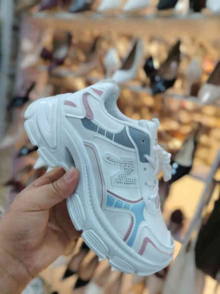 وفرنا لكم ترانشوزات رياضي الموديل الأول Balenciaga
الموديل الثاني New Balance
قياسات من 37الى41
يوجد توصيل
واتساب ***********
عنوان المحل ديالى المقدادية حي المعلمين شارع المخضر مجمع العزاوي مقابل أزياء ناز
