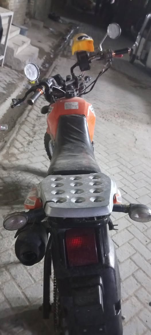 قفاز يباني مكينة 125محرك اقتصادي المكينة مكفولة من البرغي الدراجة يحتاجلها فقط غسلة ***********

مكاني بغداد مدينة الصدر قطاع 63 سعرها 700
