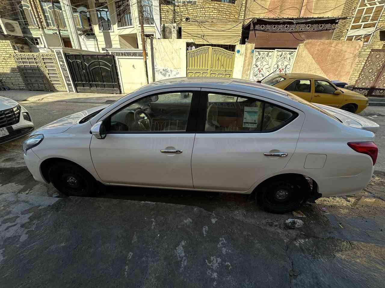 صني هندي للبيع 
السلام عليكم شباب 
نيسان صني هندي
موديل 2024 رقم شمالي 
ماشيه 44 الف 
سياره كامله من كلشي شغل واطلع 
كير محرك مكفولات
سياره بيهه ضربه بقبغ الجنطه وبهلال الجاملخ الامامي عكس السايق ضربات خفيفه 
سياره باسمي وشرط التحويل 
سياره متواجده بالبلديات الصحفين 
رقم الهاتف (***********) حسين
مكلف بالنشر شباب اي تفاصيل اتصال وتدلل
السعر (123$) وبيها مجال
