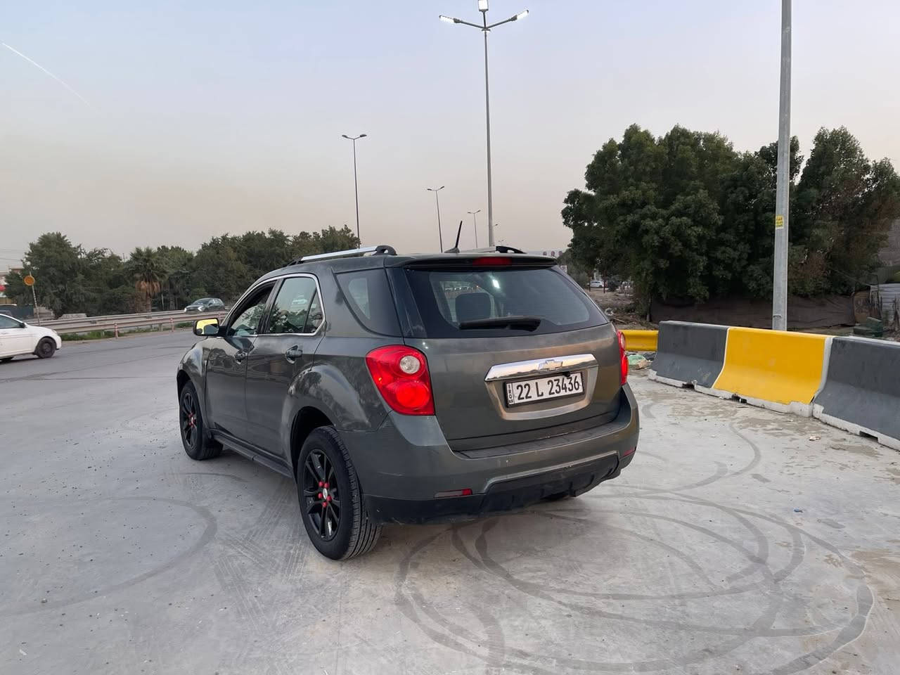 السلام عليكم كوينكس٢٠١١شوفر مصبوغه عام حادثه جاملغ خلفي كير تبريد خير من الله مكينه ٤ سلندر ٢٤٠٠ سياره جاهزه مابيه كل نقص لاستفسار ***********مكاني بغدادشاطى التاجي قرب جسر المثنى السعر ٧٢
