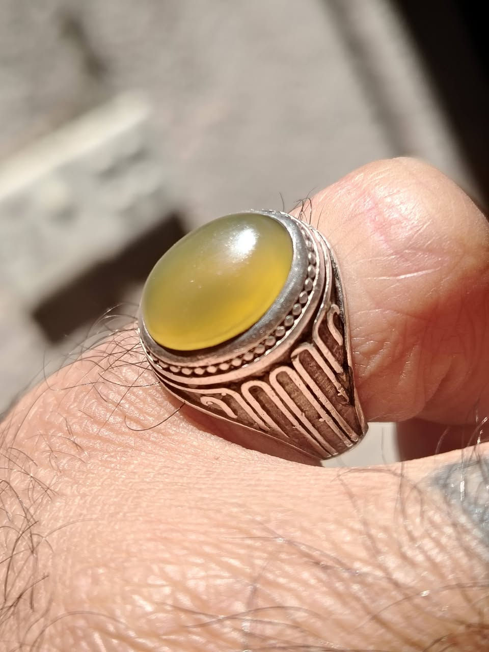 محبس شرف الشمس اصلي ذمه  مطلسم

 من جوه  صياغه يدويه وسط

كربلاء حي الوفاء ***********
