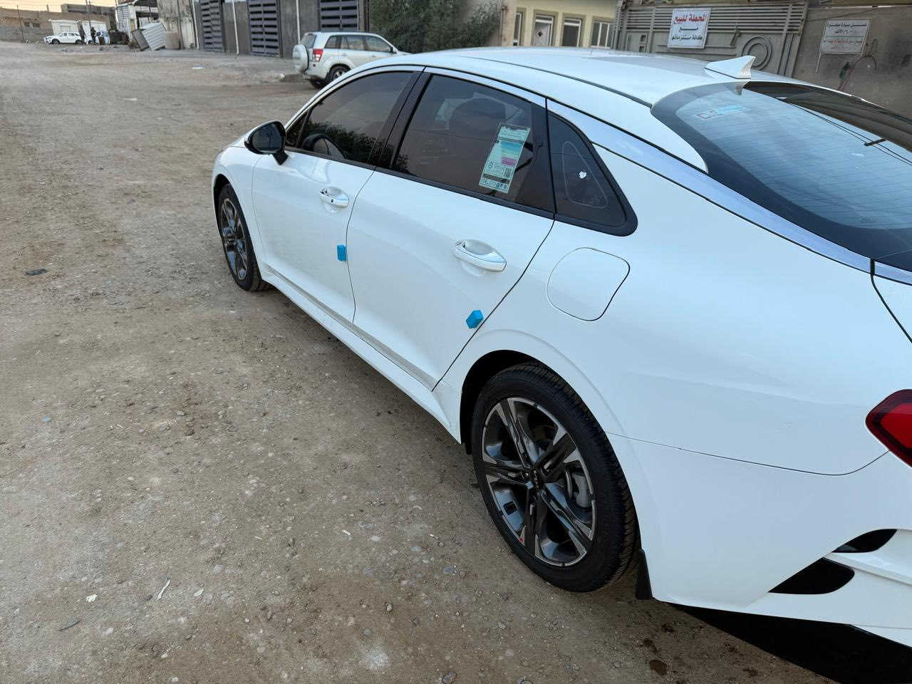 السلام عليكم سيارة K5 2023 خليجي
السيارة نضيفة كفالة عامه حتى من الشخط استخدام شخصي 

تحويل ثاني يوم
الهاتف ***********
