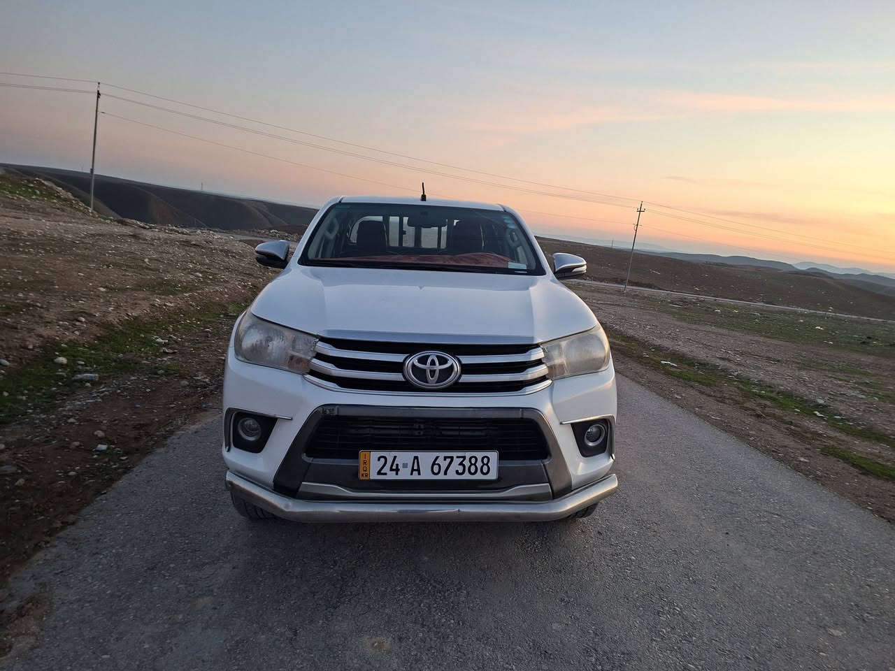 السلام عليكم سياره للبيع مرزي تيوتا هايلوكس 2016رقم دهوك انكليزي جديد  سنويه جديده  مكفوله من الصبغ كير توماتيك سعر 255وبي مجال بسيط رقم ***********
