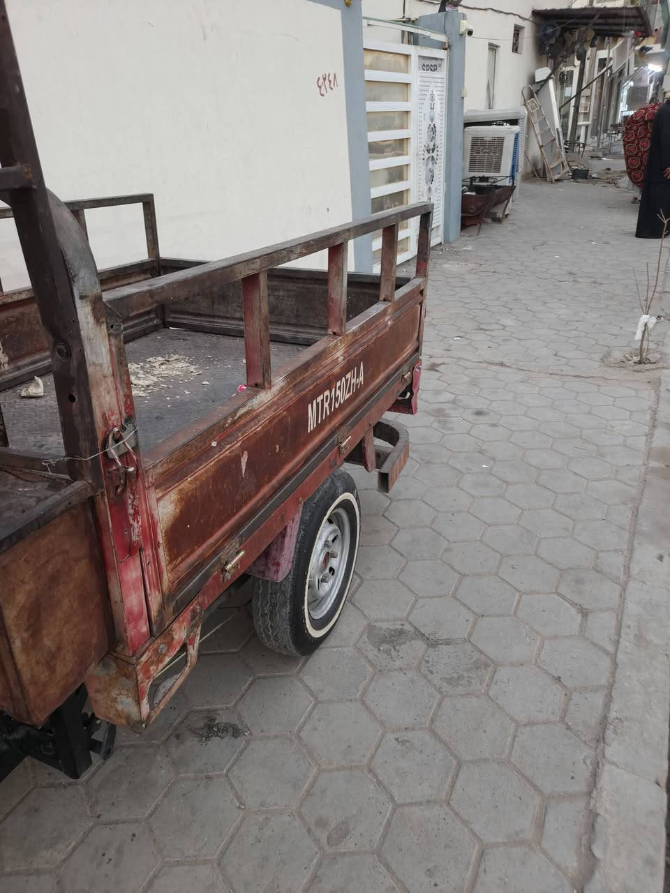للبيع ستوته رقم بدون راعي رقم ابيض***********
