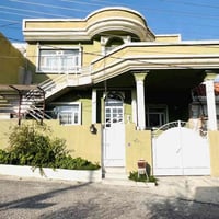 فرمانبران • ٢٠٠م • ٤غرف نوم