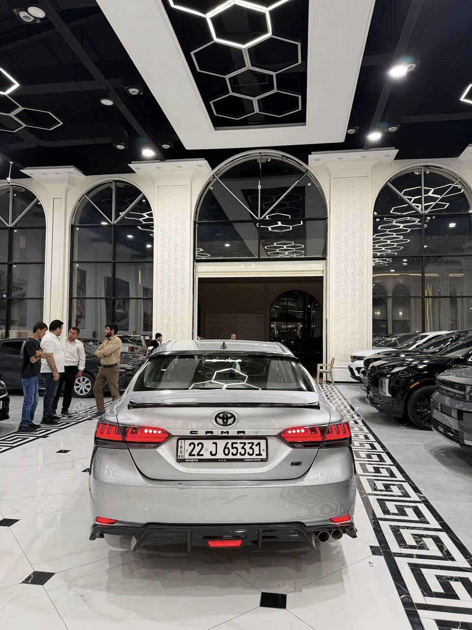 تويوتا كامري وارد امريكي موديل 2019 محرك 2.5  مواصفات SE شاشه جبيره كاميره خلفي كشنات جلد كشنات كهربائي اشاير مريات رادار امامي لايت زينون ويل كروم تحكم استيرن تحديد سرعه شفتات استيرن بعد هوايه مواصفات بيها سياره مكفوله من اي نواقص كله بشرط ضرر سياره بيها ٦ قطعه بدون دواخل بجم قماره تكم كله بشرط گير محرك بشرط سياره ماشي ٥٣ الف الباقي سياره بدون تعديل بدون شخوط بدون بقسات بدون ارباك كله بشرط مكان سياره إربيل شريكه ابو ظبي كارس سعر. 143$🔥😳 بلاش بيع سريع 

*********** وتساب 
***********   و
