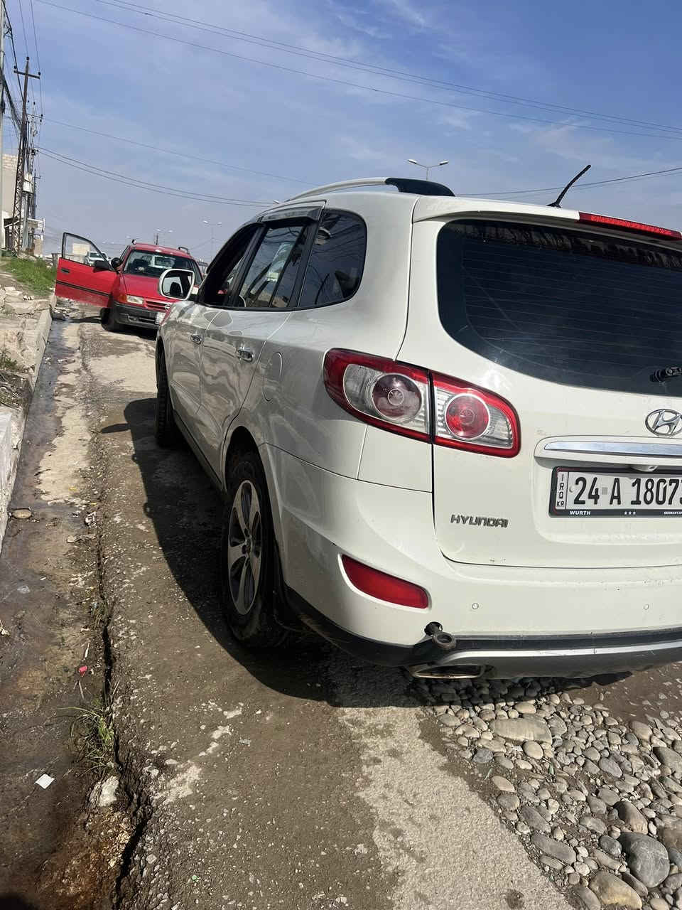 للبيع سنتافي 2012 رقم دهوك كاربون بانزين شرط التحويل بدوون ضرر فتحه السقف سبعه راكب ***********
***********
