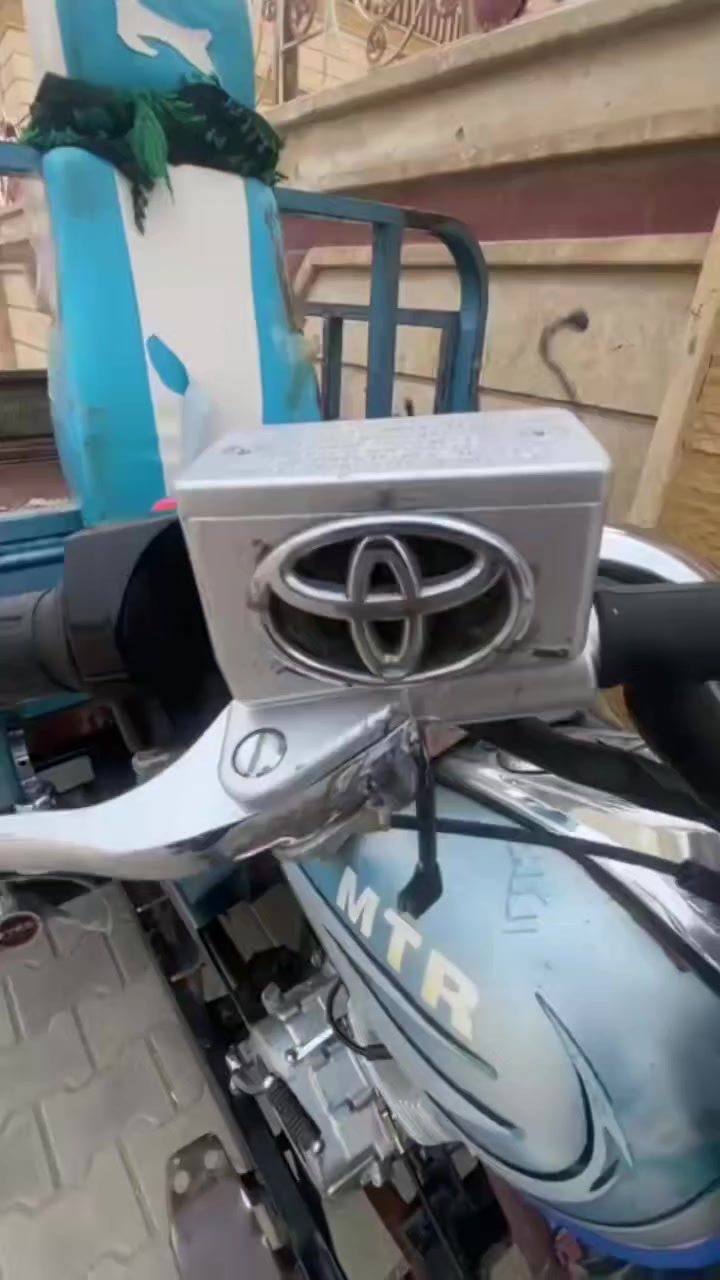 سلام عليكم رقم ابيض موديل 2018
***********
