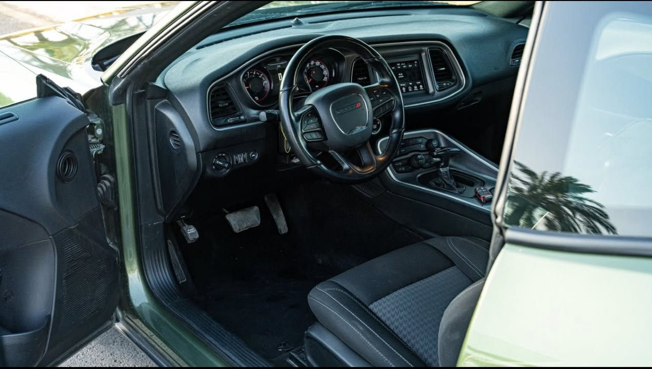 موديل ٢٠٢٢ 
Sxt
قطعتين صبغ باب ورجاملغ صفحه السايق 
للبيع او مراوس على جيب ٢٠٢٠ و فوك
السعر ٢١٥

***********
