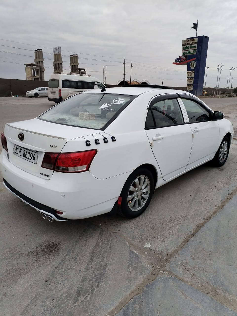 السلام عليكم بي واي دي G3 موديل ١٣ رقم بغداد انكليزي بسمي محرك كير جدد صدر امامي خلفي تخم تاير جديد تبريد شغال لاضربه ولاصبغ كشنات جلد شاشه كامره تحكمات ستيرن كله شغال مابيهه اي نقص ترايك لاربيل شرط النعومه ترايك ١٨٠ مكانهه بغداد جسرديالى القديم هاتف *********** السعر ٦٤ مجالهه قليل
