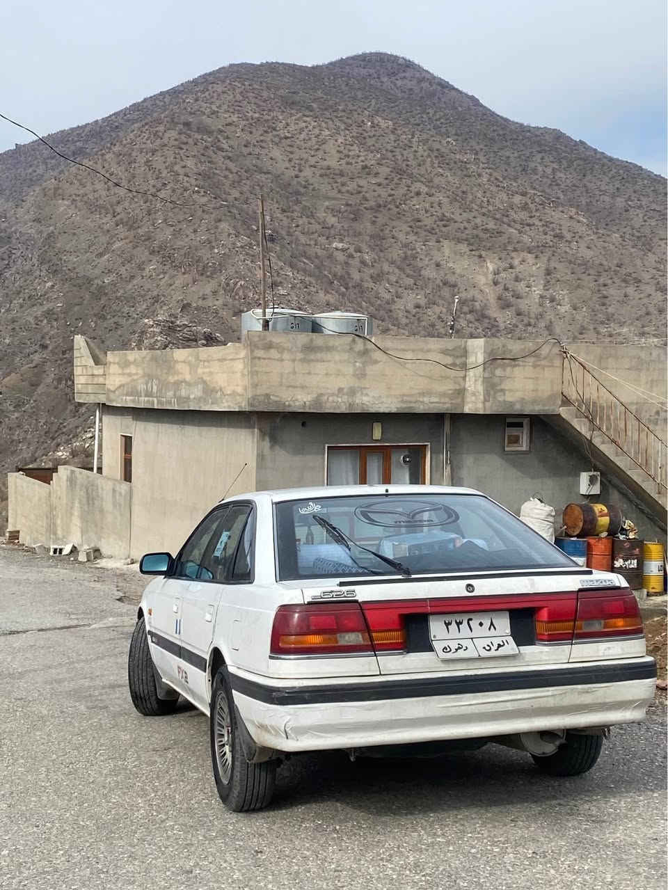 مازدا٦٢٦ جانتا 

مۆدیل ١٩٩٠

مەکینە ٨و بەخ 

سەیارەکە ماڵی دۆستە 

ڕەقەم و سەنەوی هەتا مانگی ٧ تازەیە 

ئەوەلیات و غرامەی بە شەرت 

سەیارەکە بۆیاخی یەک دوو پارچە و پەلە پەلە بۆیاخی هەیە بە حیزام دەفرۆشم بێ سارد بێ قەپ و قۆپ بێ دەحم بێ لێ دران

تەنها مەکینەکەی حەیب دارە کەمێک سەرفی هەیە بۆ کێش و ڕۆشتن تابڵی بە قوەتە  

سعری داوای ٤٢ گەڵاو محامەلەی لێ دەکەم 

شوێن ڕانیە 

بۆ زانیاری زیاتر تەلەفون کە 

*********** رانية, السليمانية
