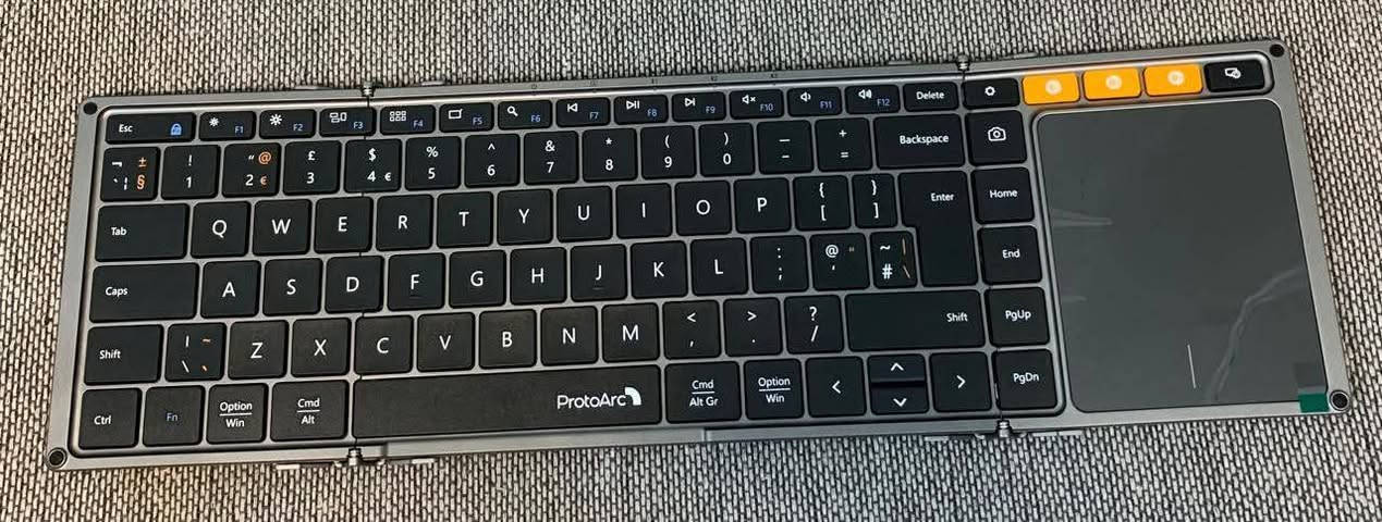 كيبورد بلوتوث مع ماوس لمس قابل للطي من شركة ProtoArc موديل ProtoArc XK01 TP Foldable Wireless Keyboard with Touchpad
مناسب للموبايل والآيباد واللابتوب
السعر 25


**إذا كنت صاحب هذا الإعلان وتريد حذفه لأي سبب، رجاءا أرسل رسالة إلى الدعم الفني**