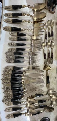 سيت انتيك يتكون من 34 قطعة نحاس القبضه خرتيت للبيع 07804045291 واتساب