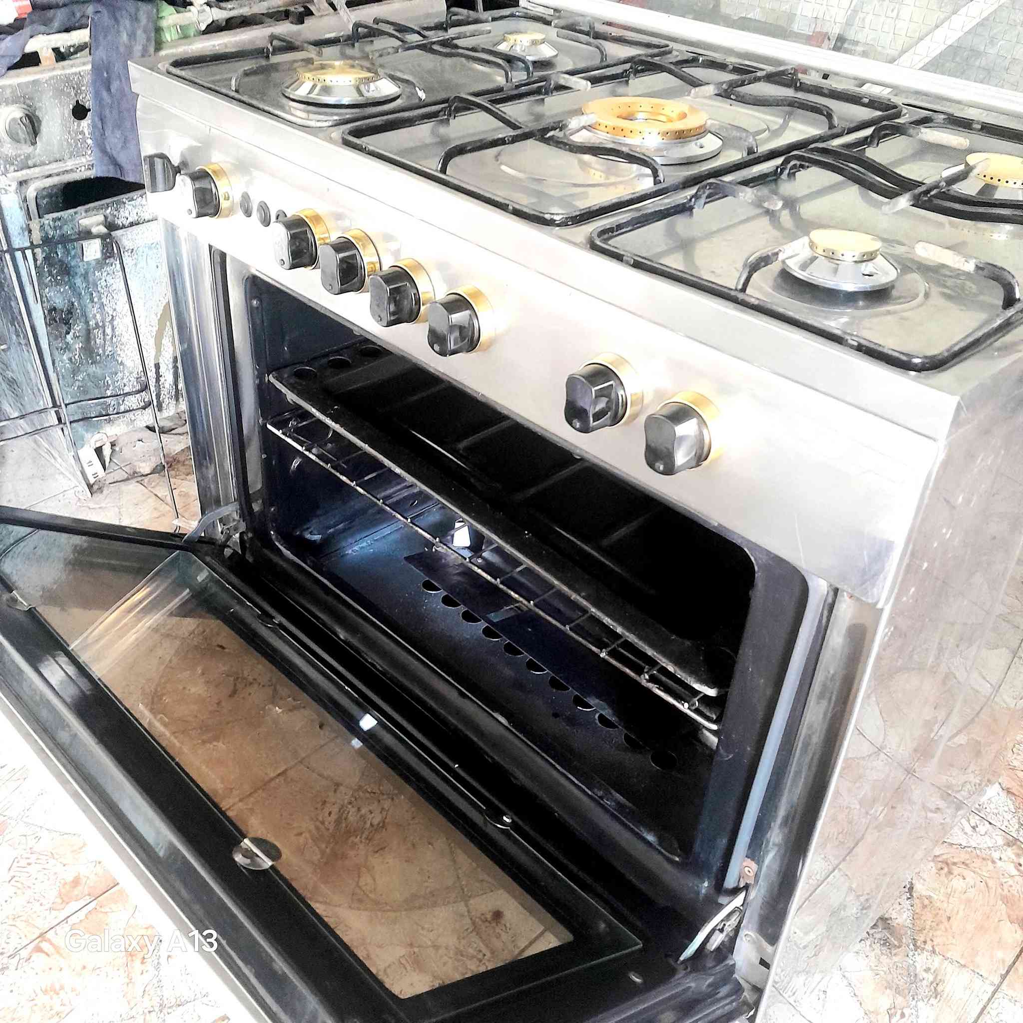 طباخ فرش مصري استيل باب اول كوله شغال وعلى الفحص العنوان حي النداء شارع المكاتب وتساب مازنجر موجود ***********
