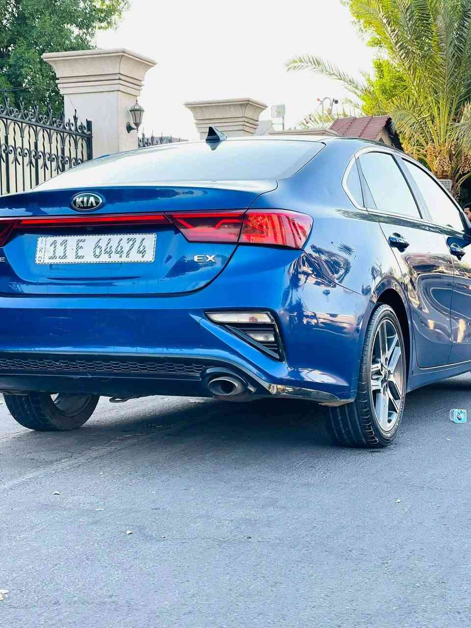 فورتي 19فول مواصفات ***********
***********
مكان بغداد 
السياره بسمي 
السعر 120
