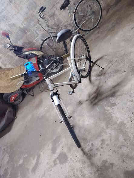 السلام عليكم شباب بايسكل للبيع حجم ٢٦
كير و حساس حيل نضيف
السعر ٨٥ بي مجال العنوان ابو غريب قرب مستشفى ابو غريب
الاستفسار ***********
