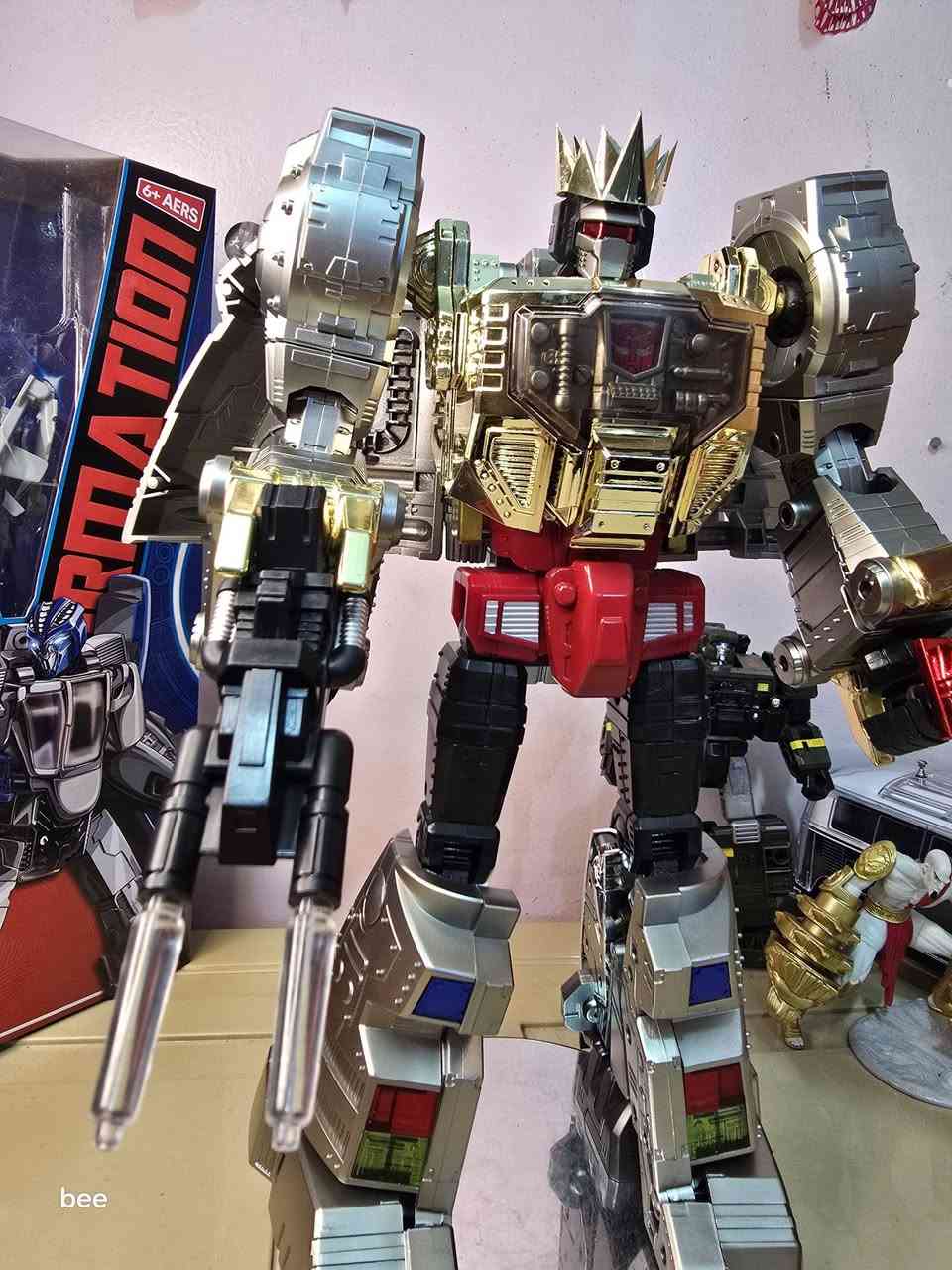 شلونكم عيوني 🤩
متوفر للبيع 
من شخصيات المتحولون 
شخصية غريم لوك
الجيل الأول 
طبعا قطعه عملاقه وتفاصيل دقيقة 
تحول كامل من الروبوت إلى الديناصور 
كامل الملحقات 
قياس ٣٠ سم
للاستفسار خاص لطفا 
توجد خدمه توصيل لكافة مناطق العراق


**إذا كنت صاحب هذا الإعلان وتريد حذفه لأي سبب، رجاءا أرسل رسالة إلى الدعم الفني**