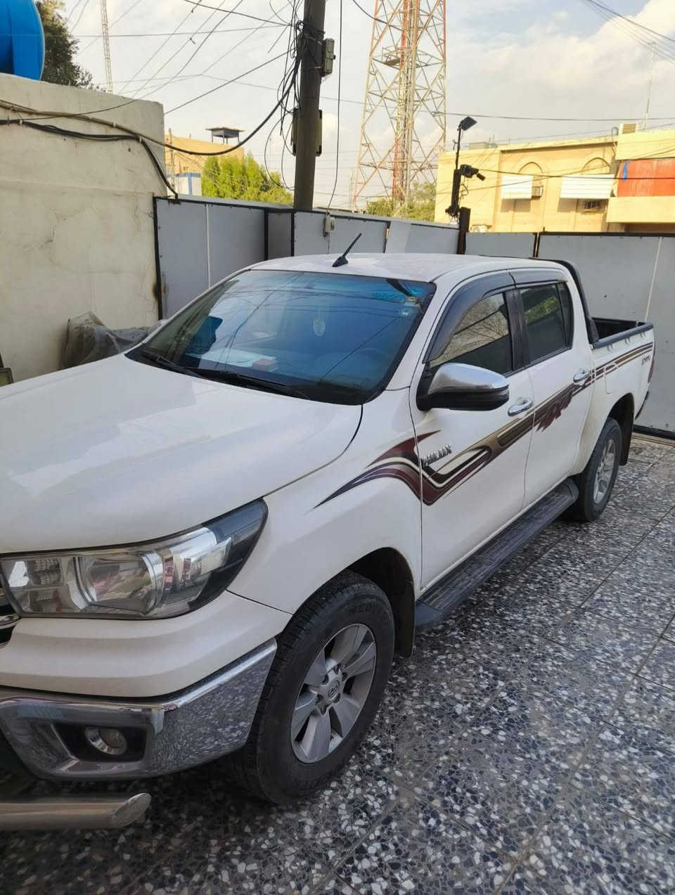 هايلوكس للبيع 🌟
موديل SAS 2020 فور ويل 
ماشية 160 الف
كير اوتوماتيك
كشنات تبريد
كامره خلفيه
رقم اربيل وبأسمي
مكان : بغداد 
تخم تاير جديد
سياره جديده ما تصرف عليها دينار واحد
السعر : 265 
رقم : ***********☎️☎️
