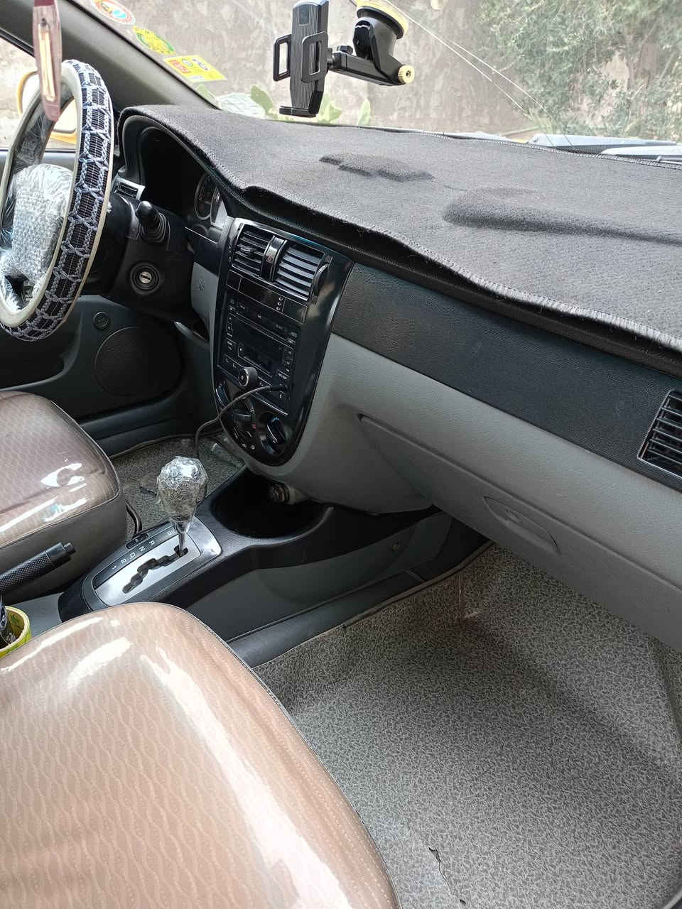 ابوترة 2011  بيها بنيد وجاملغ مصبوغ بدون دواخل اوته تماتيك سيارة جاهزة مابيها نقص رقمها  واسط مكاني ب واسط رقم الهاتف ***********
