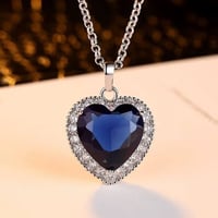 قلادة • مطلي ذهب أبيض • الياقوت الأزرق