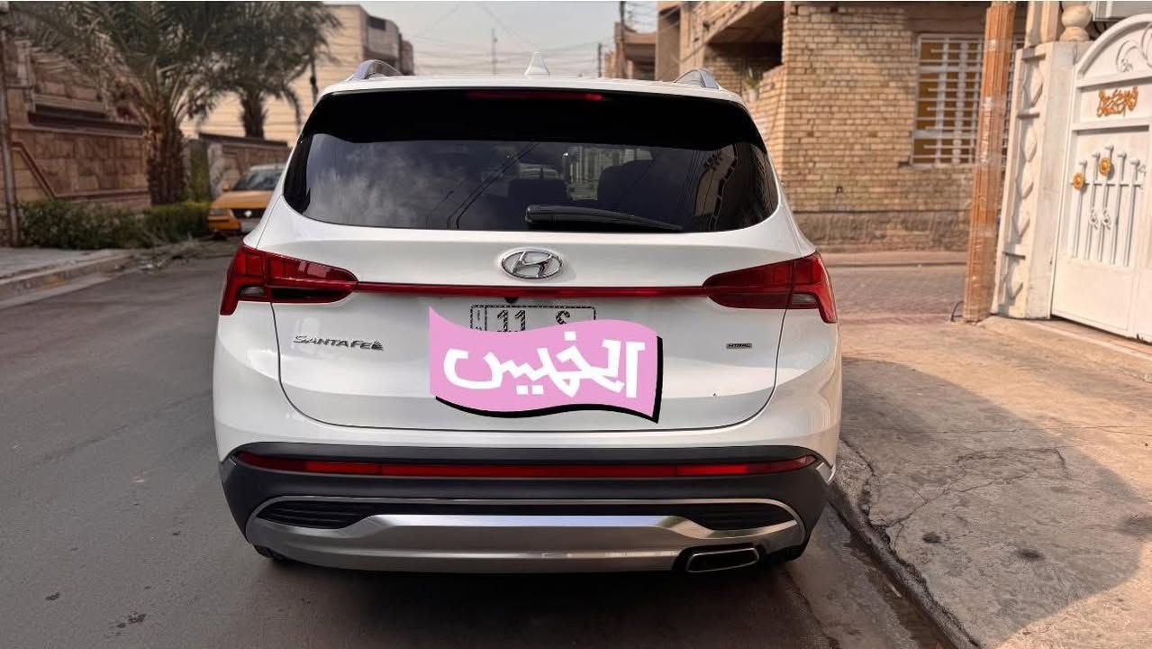 هيونداي سنتافي 2023 فول مواصفات
فئة SLE بروميوم  داخل لونين جلد
كراسي كهرباء + تدفئة .. صندوق كهربائي.. سايد بريك كهربائي
 ماشية 49 الف كيلو 
حجم محرك 2500 ، 4 سلندر GDI
رقم بغداد انكليزي
مواصفات VIP : 
🟥 فول تحكمات شفتات سرعة / تحديد مسار / مثبت سرعة
🟥 تنبية الخروج عن المسار / رادارت امامية و خلفية وجانبية
🟦 مراقبة النقطة عمياء / اوتو هولد / فور ويل 
🟦 بصمة تشغيل وابواب وصندوق وتشغيل عن بعد  وترحيب عند الاقتراب / اوضاع قيادة متعددة / ABS 
🟩 كاميرات  360 درجه عدد 4 جانبية امامية خلفية / حساسات / مراقبة ضغط الإطارات TPMS
🟩 شاشة كبيرة نظام صوت هارمن / تبريد قطعتين / ماسحة خلفية / منافذ USB شاحن وايرلس
🚦 اشارات بالمري الجانبية
🗺️ بردات خلفية بلادية
🏖️  قمارة بانوراما 
💡 لايت LED

🔴 وارد امريكي حادث خفيف جداً  ايرباكات سليمه ما عدا البردة جهه السايق  وراجع سيستم..  بارد فقط بدون صبغ  نهائياً  بجهة باب السايق  والجاملغ الامامي الايسر مثل ما موضح بصور الحادث والباقي مكفول 
🏮بااااارد فقط بدون صبغ وتبديل
السعر:25.500$ يعني 255 
*********** واتساب
