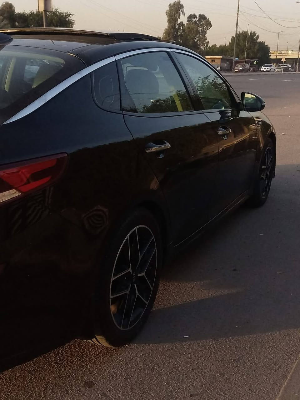 السلام عليكم
كيا اوبتيما موديل 2020
الحادث:جاملغ وبنيد فقط وارد امريكي.

للبيع او للمراوس حسب القناعه

فئه se
المواصفات: فول 1/1 

بانوراما
بصمه
بصمه ابواب
شاشه اعطال
كامره خلفيه
شاشه ابل كار بلي واندرويد اوتو
حاكيه
حساسات خلفيه 
رادار امامي 
رادار خلفي
رادار جانبي
توقف ذاتي
كشنات جلد
كشنات تدفئه
تدفئه ستيرن
كشن كهرباء 
فول تحكم ستيرن
تثبيت مسار
تثبيت سرعه
مانع انزلاق
اشاير بالمري
بصمه صندوق
يدات كروم 
5 ويل كب
ثلاث انظمه قياده 
ايكو، نورمال، سبورت
بك لايت LED 

منظومه غاز كامله عليها ادامه.

رقم اربيل الجديد

مكاني بغداد السيديه

للأستفسار واتساب ***********
