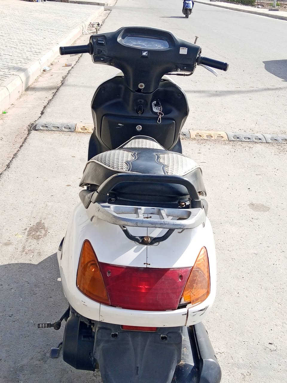 سلام عليكم سبيسي ياباني لببع  ب550درجه حلوه مرتبه ما نقصه شي   كلشي شغال بيها قفل جنطه قفل ستي كفراتها الصيه خمسه اختام محركها ما ينسمع  ما مفتوحه بس مفيلسه فقط مكاني كوت زين القوس رقمي ***********
