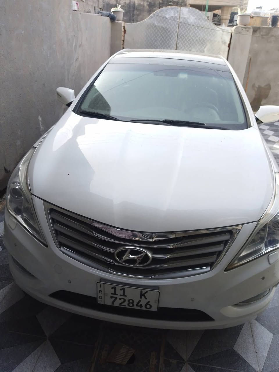 سلام عليكم
ازيرا 2015 خليجي 
السونار مرفق مع الصور 
فول مواصفات 1/1 معروفة مواصفات الازيرا
السيارة جاهزة بدون آي نقص السعر 132$ 
وبيها مجال بسيط للأستفسار ***********
