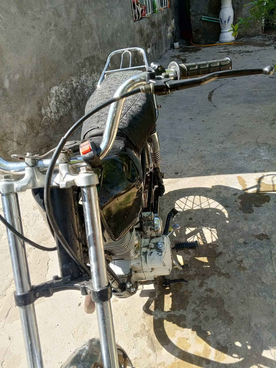 سلام عليكم
للبيع كلك تشتغل هندر واحد مكفولة من سرقة سعر250 غراضهة نصهة جديدة  مكان كربلاء للستفسار ***********
