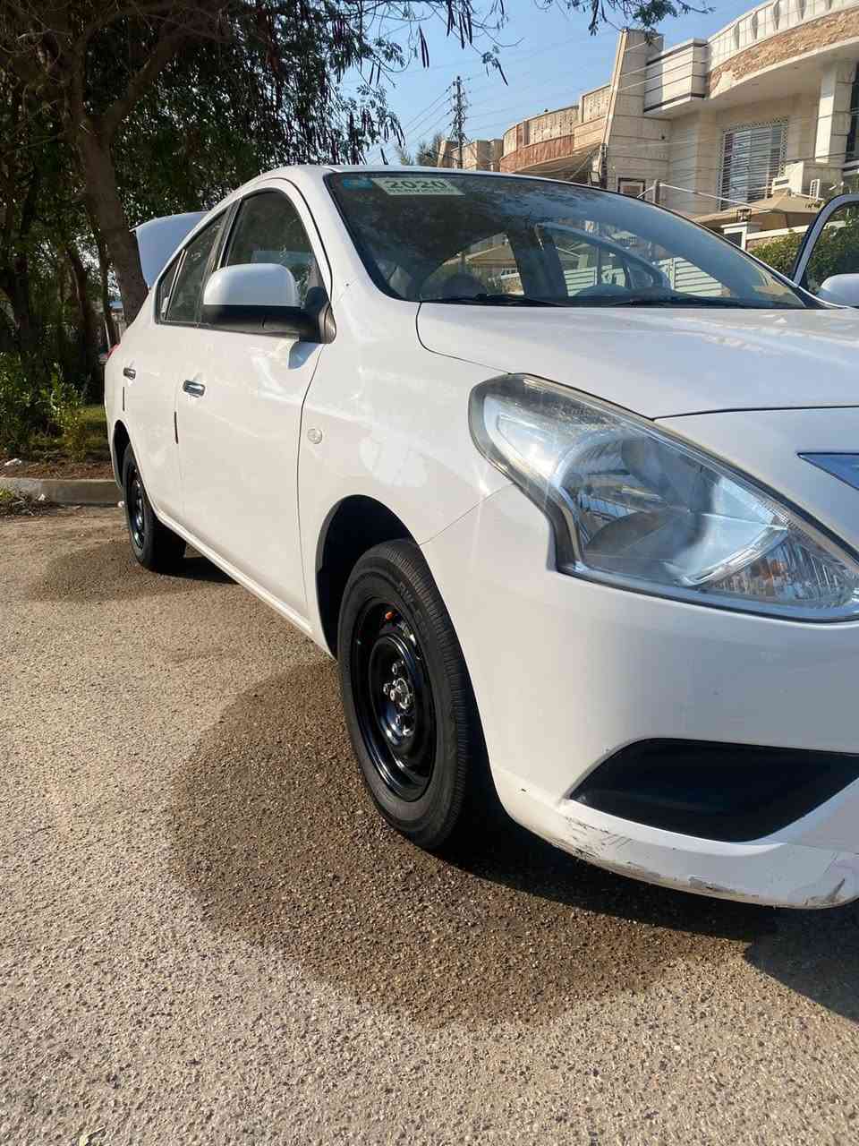 نيسان سني هندي 2020
مكفوله من الصبغ حته الدعاميه بدون صبغ 
بيها بارد جاملغ ايسر فقط 
ماشيه 83 الف
باتري جديد 
تايرات خلفية جديده 
صدر جديد كامل
شاشة اندرويد جبيرة كاربلي 
كاميرا خلفية 
حساس خلفي بلاد
كير مكينة مكفولات 
تحكم ستيرن 
تبريد تدفئة مال شركة 
السعر 113 
مكاني بغداد حي الجهاد 
***********
