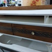 اغراض منزليه نظيفه جدا للبيع ميز بلازما تركي ٨٥ الف حوض سنك مرمر مع خل...