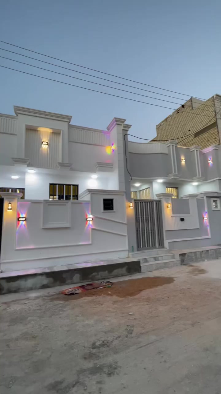 كربلاء مجمع الوردة السكني  للبيع بيت المساحة ١٠٠متر
بناء طابوك جمهوري حديث مسلح كونكريت درجة اولى 

يحتوي على غرفه وصاله واستقبال ومطبخ وصحيات٢ وطارمة 

 متوفره خدمات كاملة ماي مجاري كهرباء شوارع تبليط للباب

📌 الموقع طريق يا حسين طريق الزوار قرب مدينة الزائرين  عامود ١٤٣ المجمع قريب على شارع الزوار 

اقل من ١٠ دقائق بسياره  للامام الحسين عليه السلام 

طابو زراعي إقرار محكمه سند 25  )  

للاستفسار والاتصال على الارقام التاليه 

***********

*********** وساب 

.... متواجد واتساب،، ✨ تحياتي لجميع
