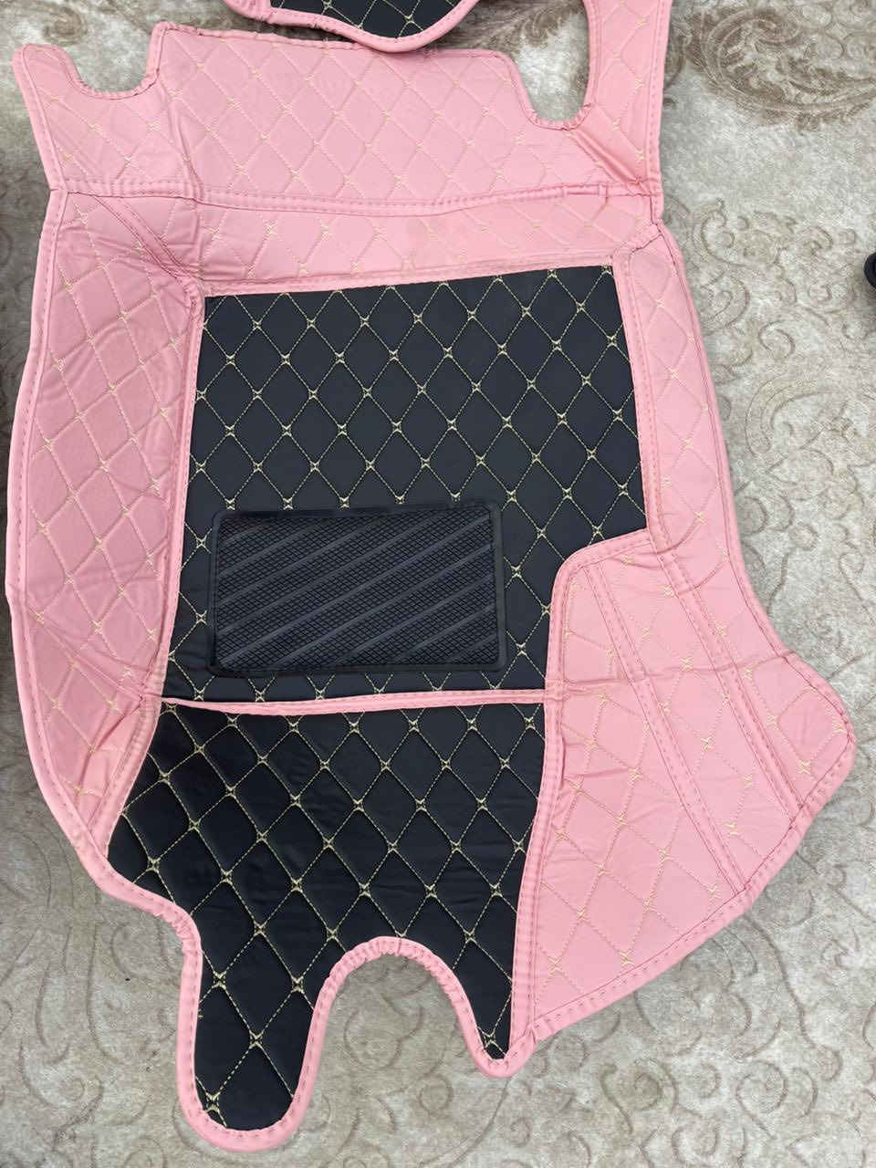 ارضيات جلد بهذا الشكل  حوضية لون مميز بسعر. مناسب


**إذا كنت صاحب هذا الإعلان وتريد حذفه لأي سبب، رجاءا أرسل رسالة إلى الدعم الفني**