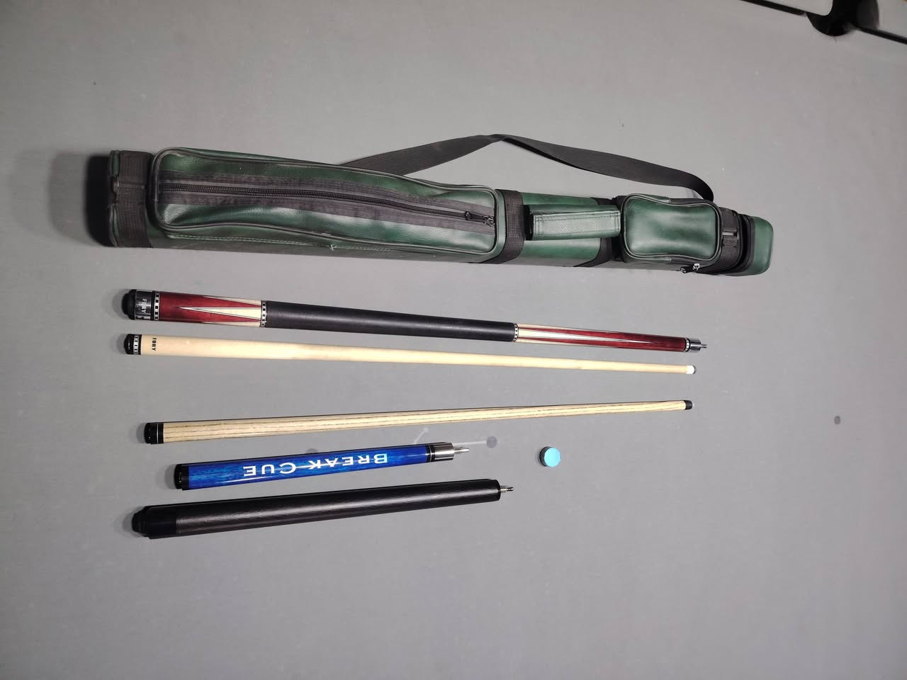 فوري  تب كرستال دبل اس
كيو فوري مع كيو كسره وجمب
مع جنطه ثنائيه مع جوك توم 
للبيع مراسله خاص او ***********
