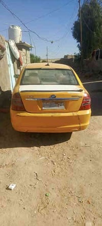 البيع  ليفان 520 محرك وكير كورلا عادي سياره نضيفه 07876869108