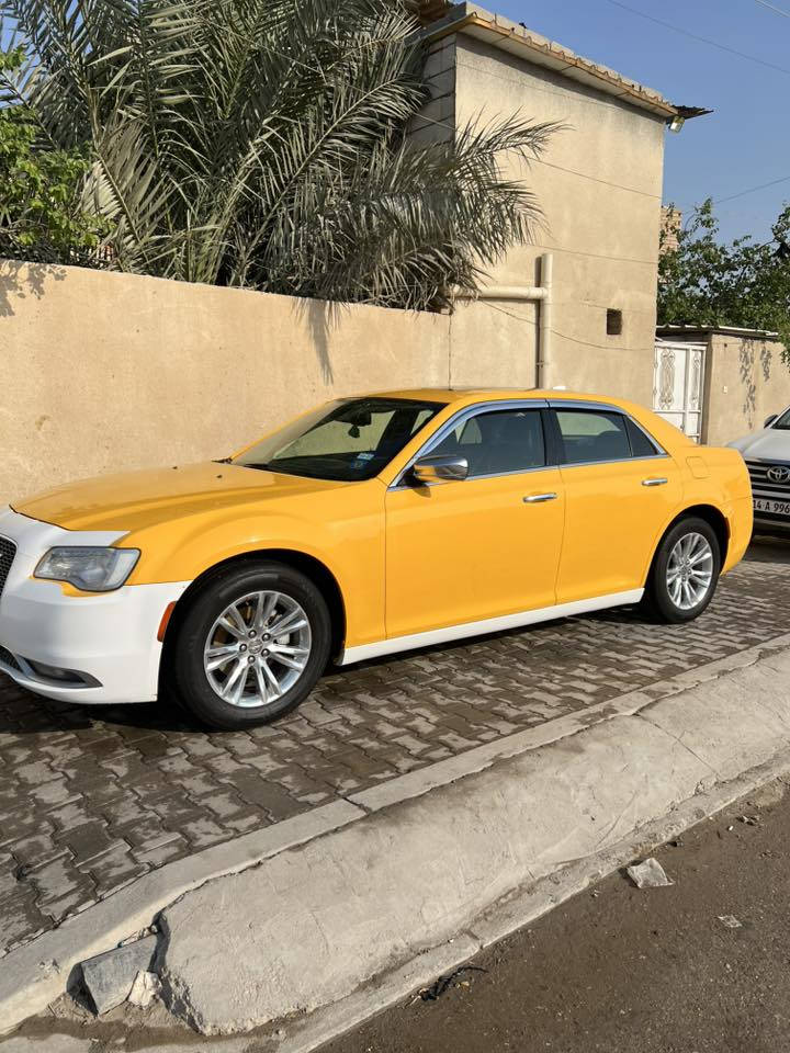 السلام عليكم
اوباما 16 معلايه 22 ابيض اصل بسمي مكفوله بدون حادث بيها طخه بسيطه بالباب الوره بامريكا رقم بغداد دولي فول مواصفات مكان بصره القرنه بيع مستعجل سعر 200 وبيها مجال قليل 
للاتصال : ***********
