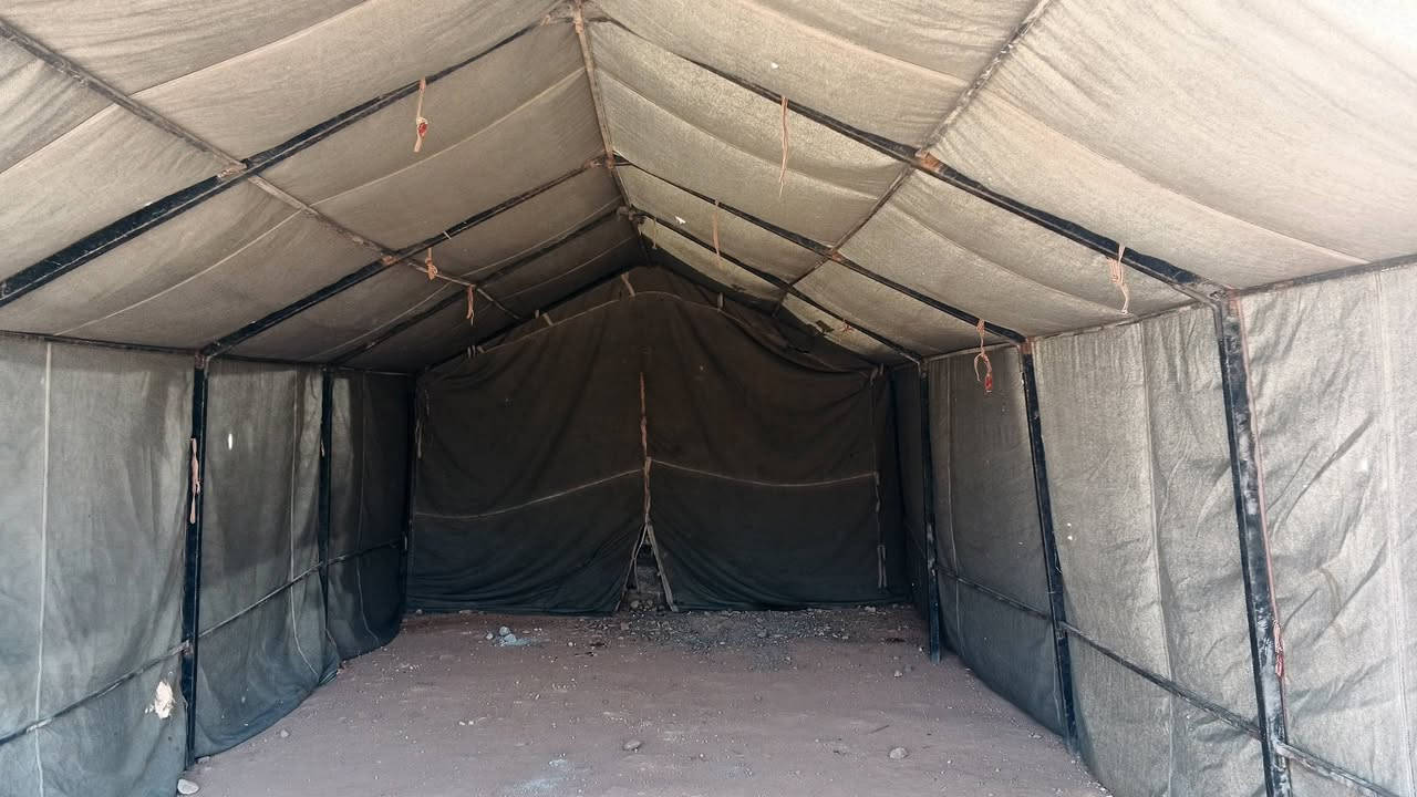 سلام عليكم جادر للبيع سعر خابر وتدلل طوله 8متر  رقم راعيه***********
