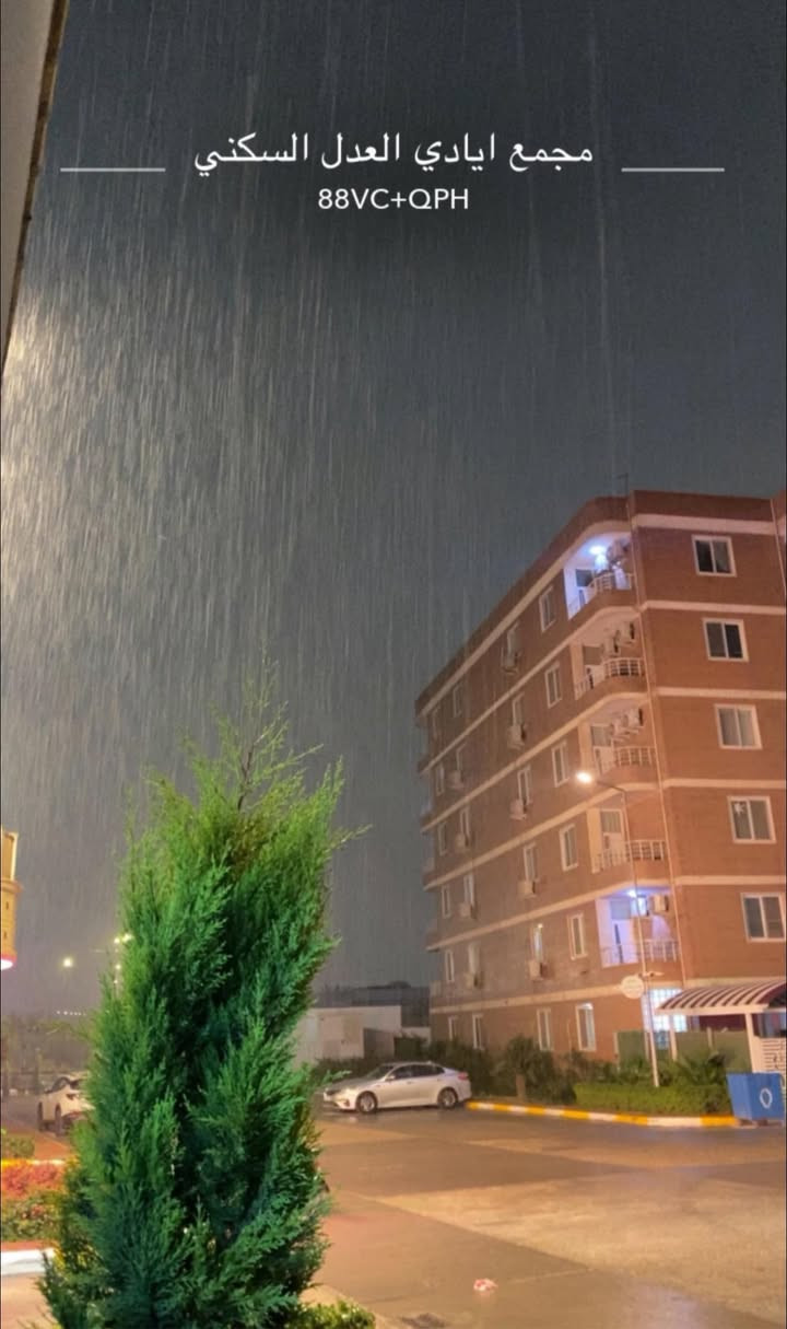 � فرصة نادرة ومميزة جداً شقة ارضية للبيع🏅.   بسعر جدا مناسب 🔥
🏡 شقة أرضية للبيع مع حديقة خاصة داخل مجمع أيادي العدل
📐 140م مساحة الشقة
🌿 130م حديقة خاصة مسيّجة بالكامل

✨ مؤثثة (عدا المطبخ)
✨ غرفتين نوم – حمامين
✨ ديكورات راقية
✨ موقع هادئ ومميز داخل المجمع

💎 سكن راقٍ لأصحاب الذوق العالي
💰 السعر مناسب جداً ومغرٍ للشراء

📞 ***********

#اطباء #مهندسين #كادر_طبي #موظفين #نخب_المجتمع #سكن_راقي #سكن_عائلي #استثمار_عقاري #شقق_للبيع #شقق_ارضية #حديقة_خاصة #مجمع_ايادي_العدل #بغداد #عقار_بغداد
