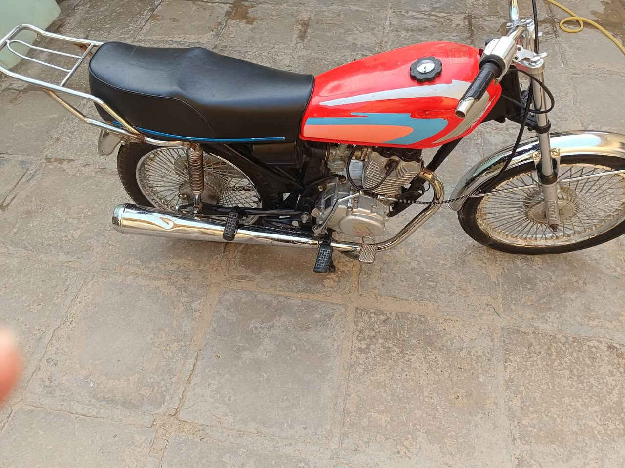 تايكر شلعه فول بيع او امراوس اب اوتماتيك نضيفه دراجه حلوه ونضيفه وتعال اشوف بعينك اطلع بيه تري.شلعته شك الكاع// سوبايه شايله /// هيه ولجاملغ الكدام يريد يرواس يجي خاص رجاءن لحد يتعبني سعره 300. كلك كلك دراجه وبيه مجال


**إذا كنت صاحب هذا الإعلان وتريد حذفه لأي سبب، رجاءا أرسل رسالة إلى الدعم الفني**