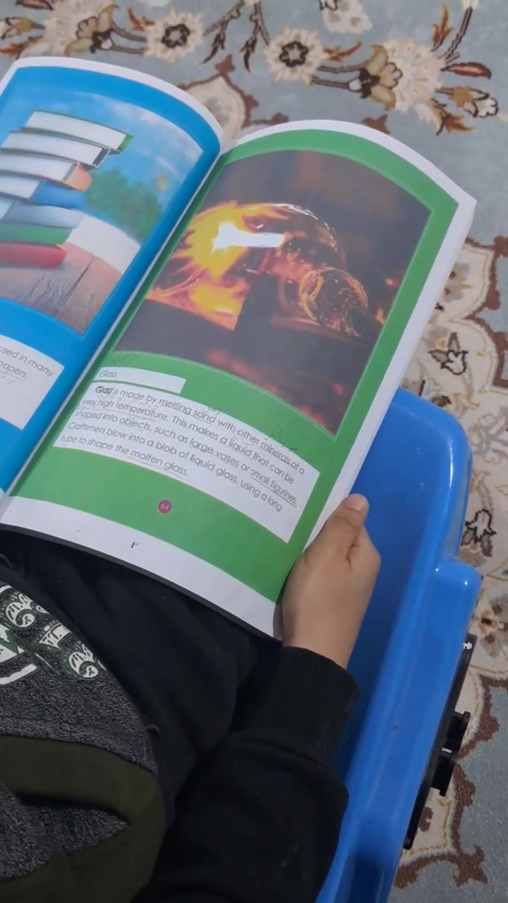 جانب من محاضرتنا مع الطالب الشطور عباس😍 💪📚
 لان طلاب المدرسة الدولية الهم حق علينا 
فتحت الهم الحجز 
 مع ست نور الاوسي 
ندرس ونتعلم 
 grammer 
Reading 
Writing 
Computer 
Phonics 
And vocabulary
للحجز *********** 
 @إشارة
